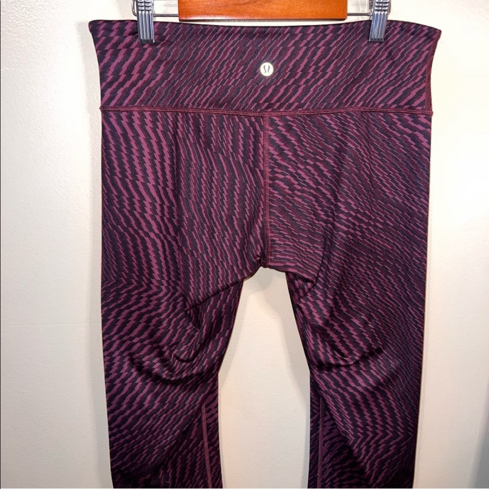 Lululemon leggings size 8